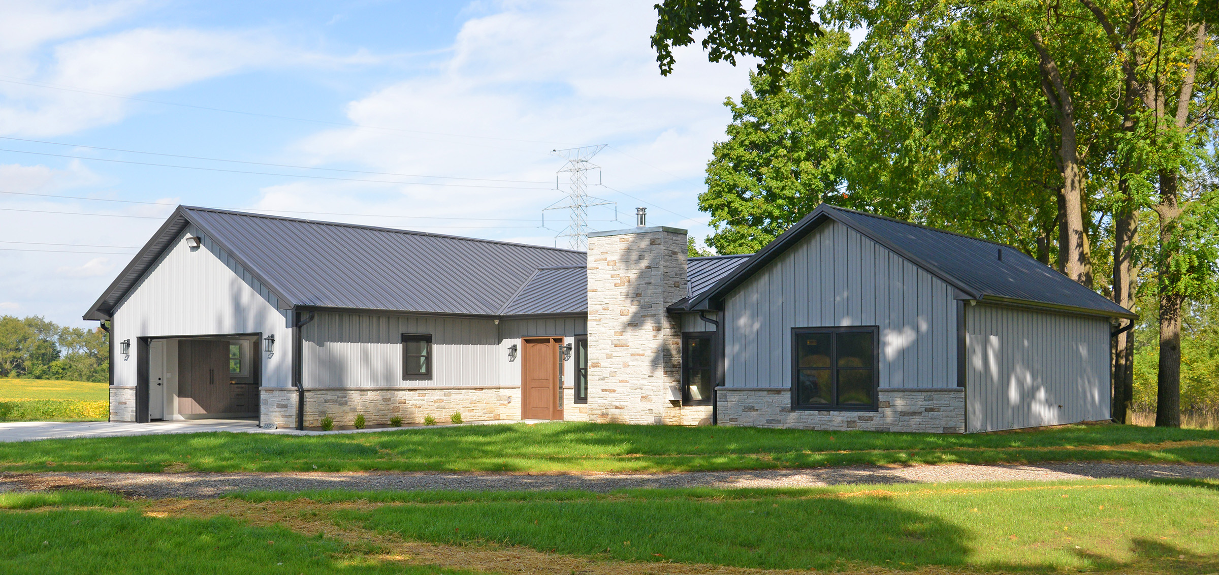 /sites/greatlakespolebarns.com/assets/images/Residential_Buildings/Home_Residential.jpg